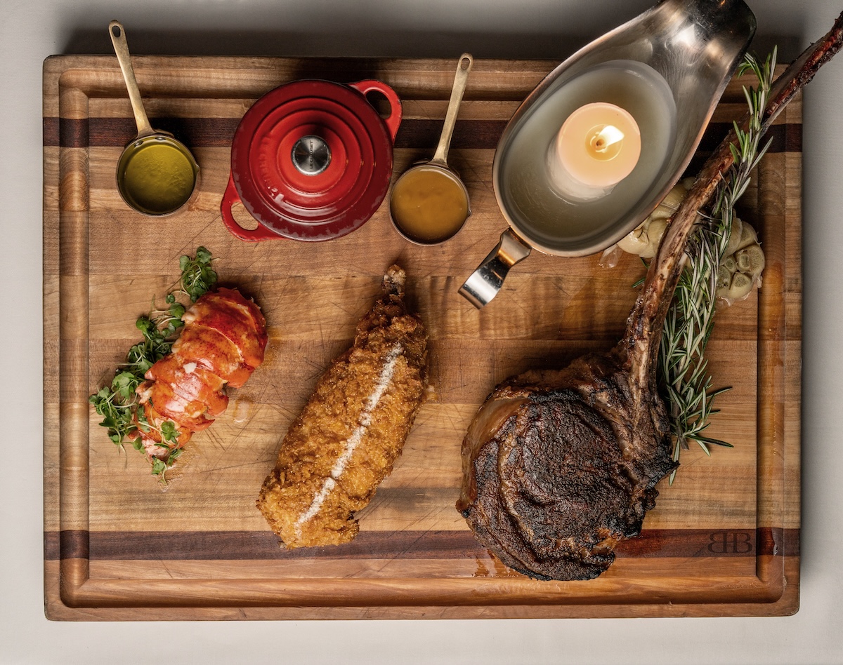 Waldorf Astoria Orlando - Bull & Bear - Lounge Carving Board